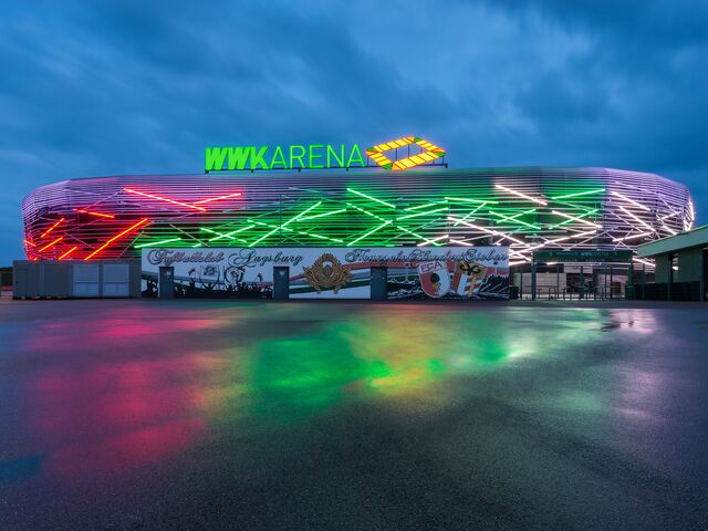 Dämmerungsaufnahme/Stadion/Spiegelung_02